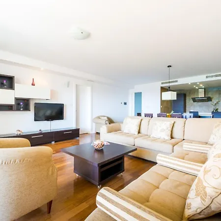 Sunset Beach Apartment